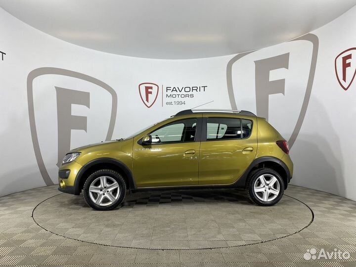 Renault Sandero Stepway 1.6 AT, 2017, 111 129 км