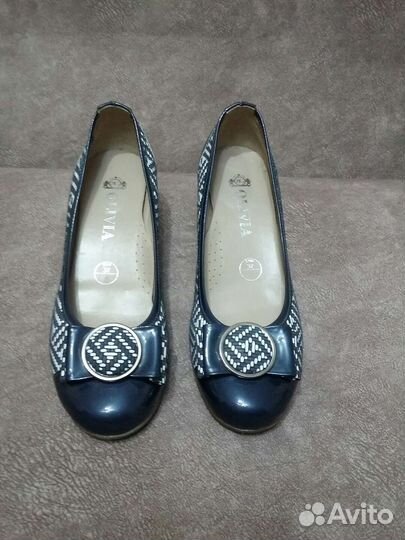 Кожаные туфли 37 размера,почти новые