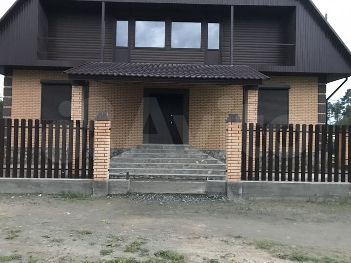 Дом 200 м² на участке 3 сот.