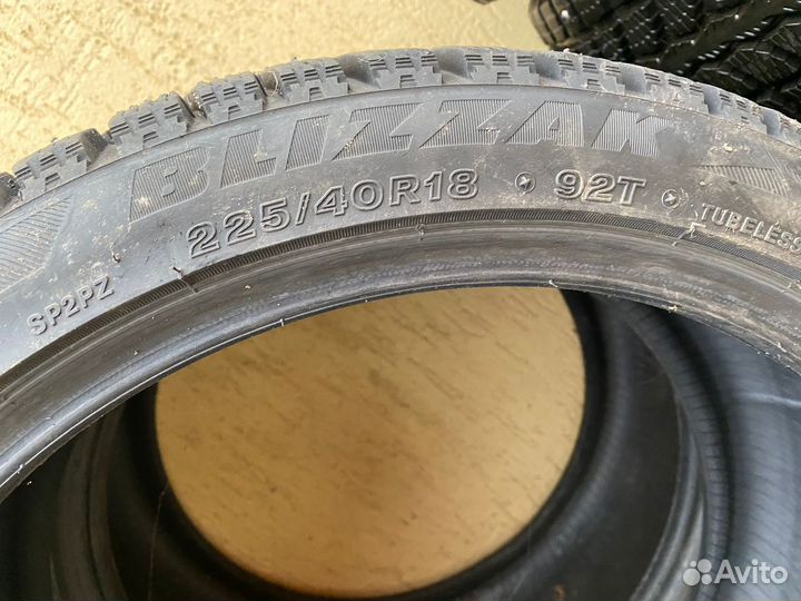 Bridgestone Blizzak Spike-02 225/40 R18 92T