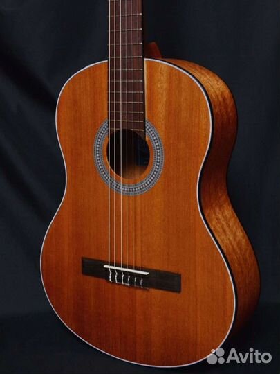 Гитара классическая Livingstone Indonesia