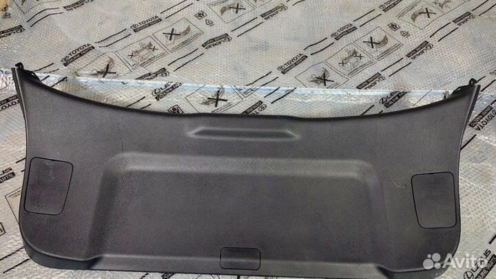 Накладка крышки багажника Mitsubishi Asx 2010