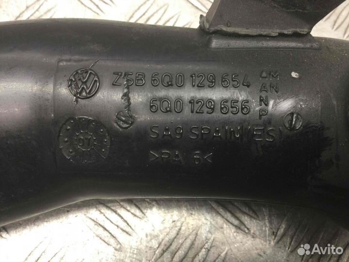 Патрубок интеркулера Volkswagen Beetle 6q0129654 BSW