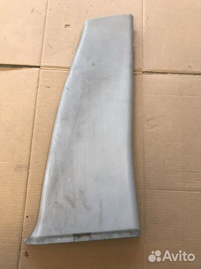 Обшивка средней стойки Mercedes W203 (3022)