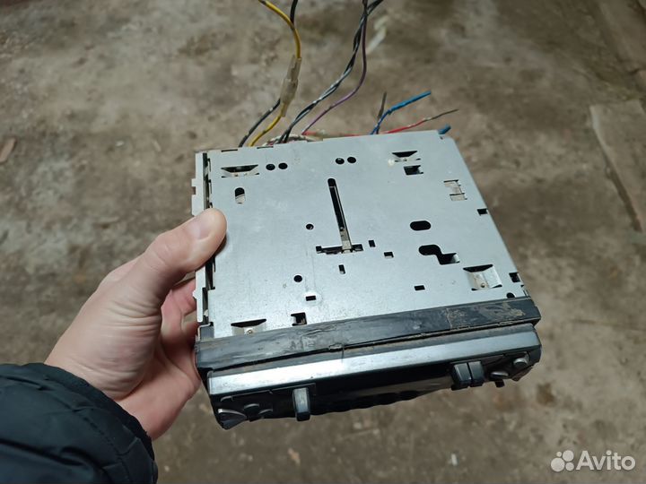Магнитола JVC