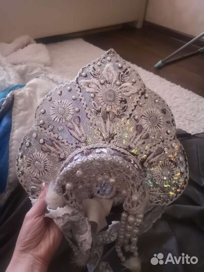 Костюмы дед мороз и Снегурочка расшитые