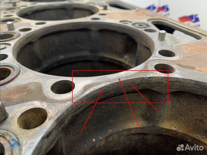 Блок цилиндров двигателя