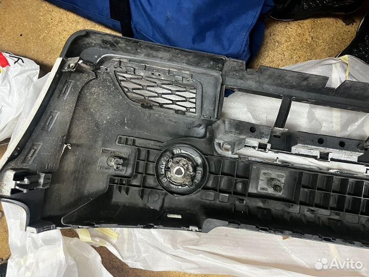 Бампер передний на Range Rover Vogue