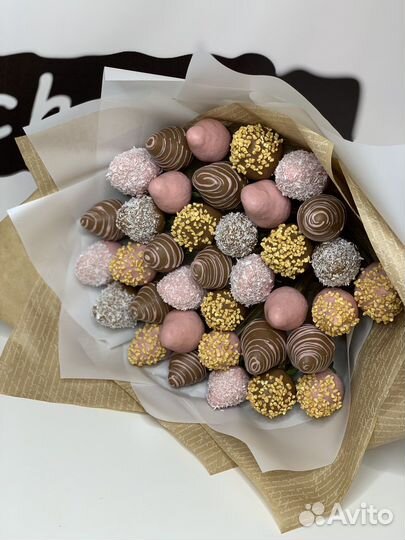 Сладкие букеты. Клубника в шоколаде