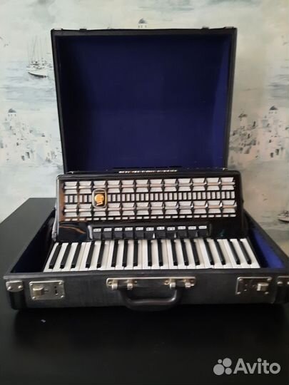 Аккордеон Weltmeister Serino