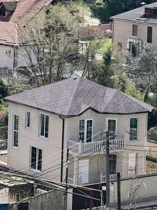 Дом 185 м² на участке 4,2 сот.