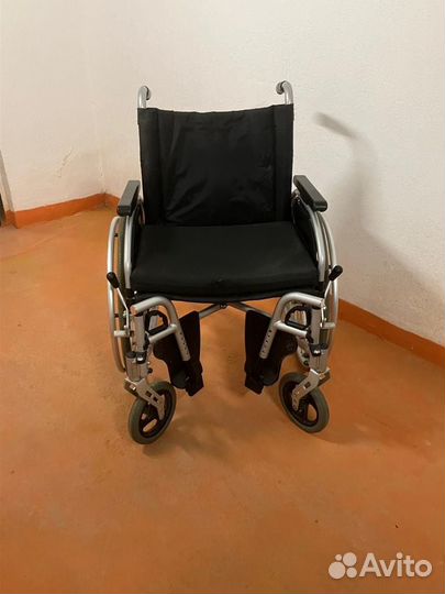 Инвалидная коляска складная бу