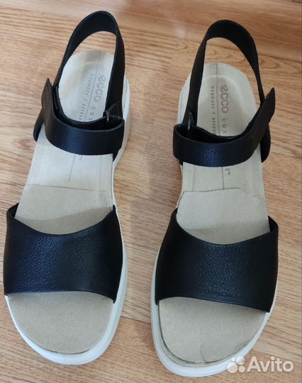Новые босоножки Ecco р. 40