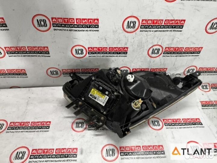 Фара правая toyota prius