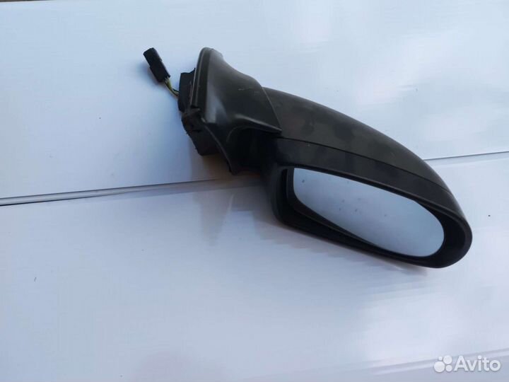 Зеркало правое Opel Omega