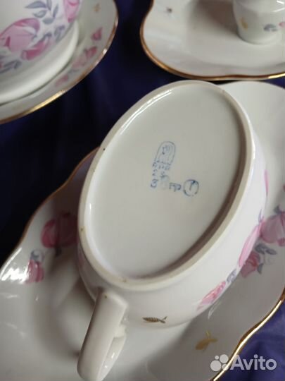 Набор столовой посуды СССР, зарезервировано