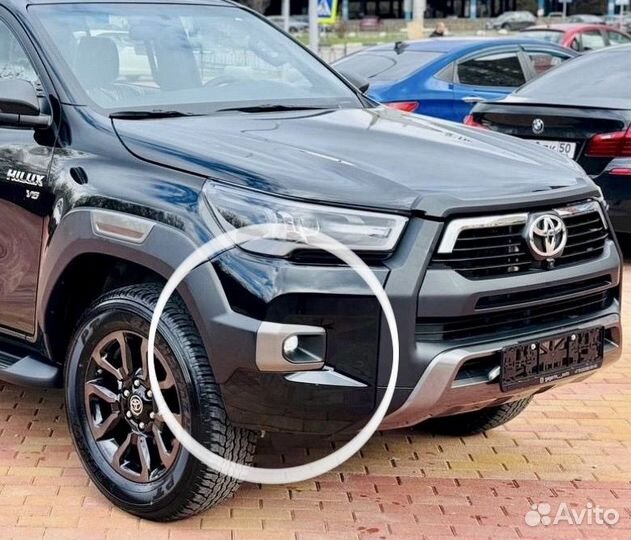 Правая накладка бампера и рамка птф Toyota Hilux 8