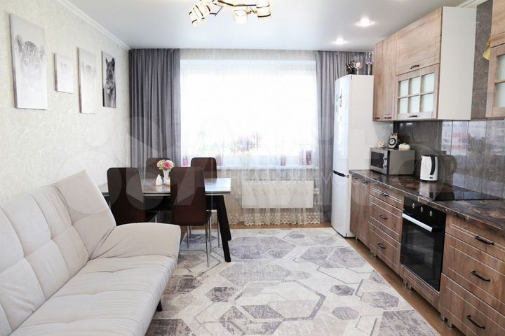 3-к. квартира, 93 м², 10/14 эт.