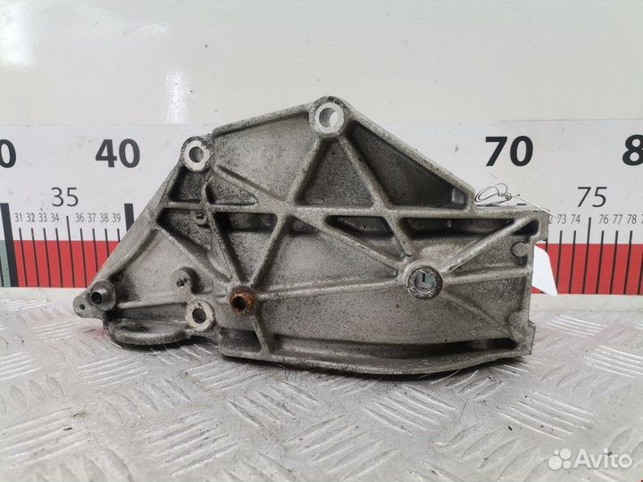 Кронштейн генератора для Peugeot-Citroen C5 1