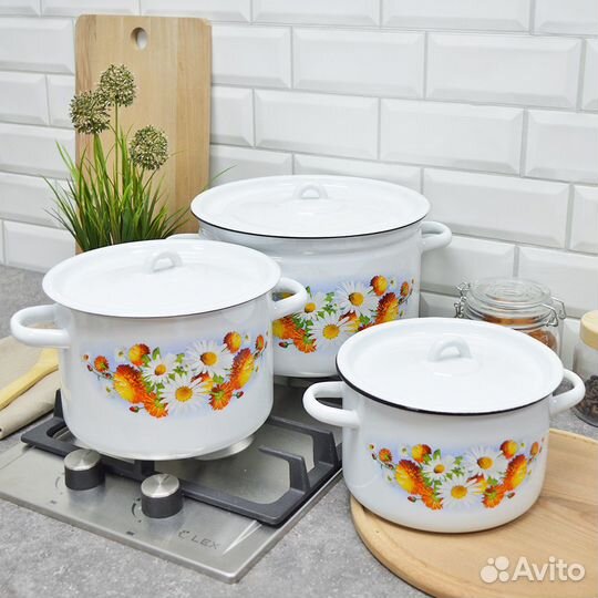 Кастрюля эмалированная