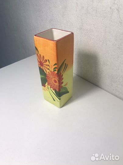 Керамическая ваза