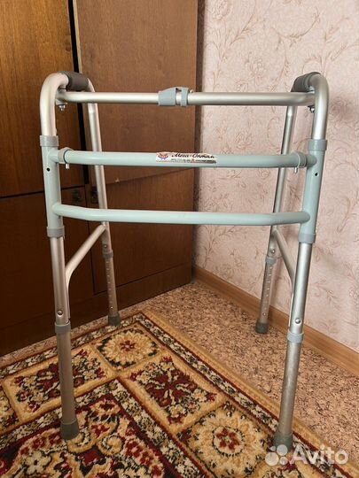 Ходунки для взрослых шагающие