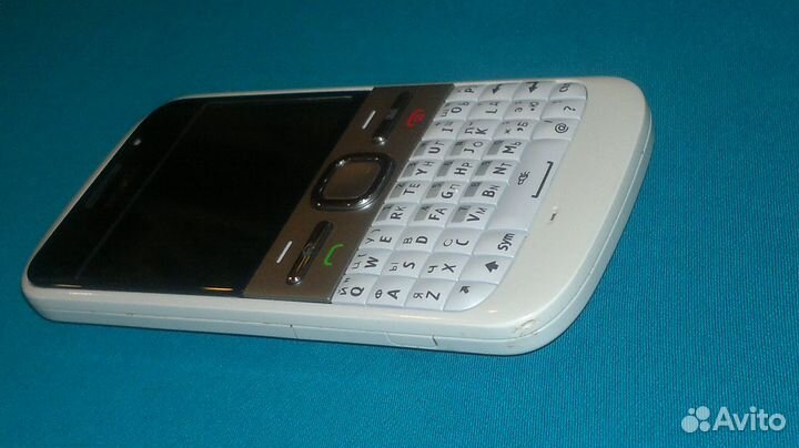 Nokia E5-00