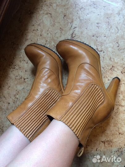 Кожаные Ботильоны Ecco 39 р-р