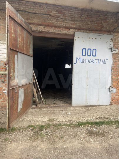 Гараж, > 30 м²