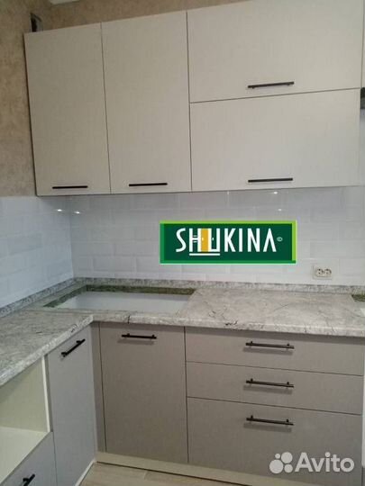 Кухонный гарнитур угловой