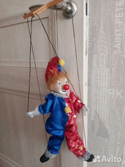 Кукла,игрушка,клоун на веревочках