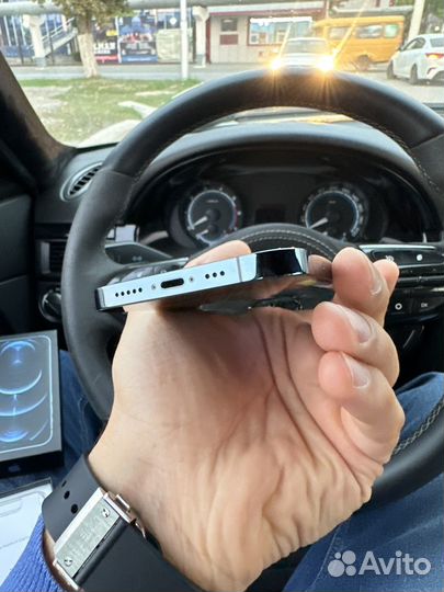 iPhone 12 Pro, 256 ГБ
