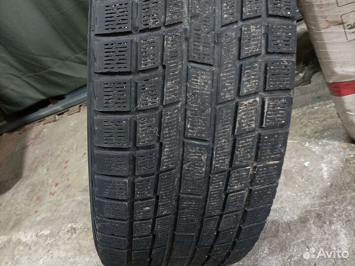 Yokohama Ice Guard IG30 215/55 R16