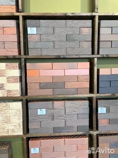 Кирпич облицовочный графит лава Вышний Волочек