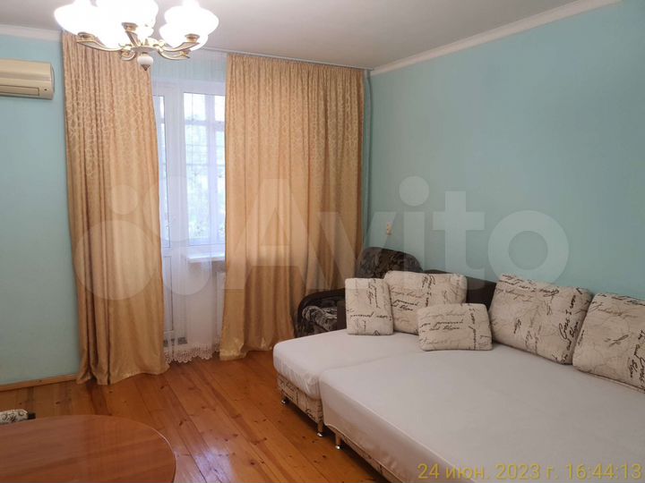 2-к. квартира, 54 м², 2/3 эт.