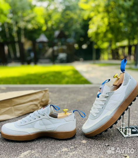 Кроссовки новые 44 размер