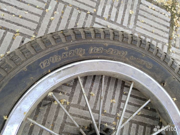 Колеса с детской коляски