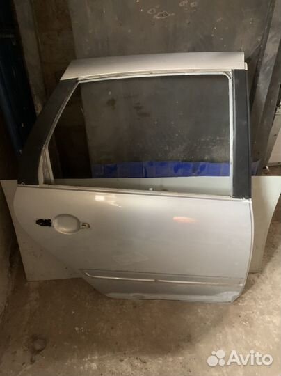 Задняя правая дверь калина 2