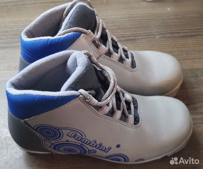 Лыжные ботинки детские 35 размер