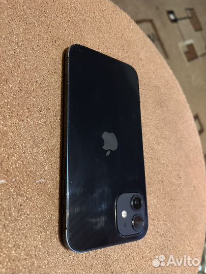 iPhone 12, 64 ГБ