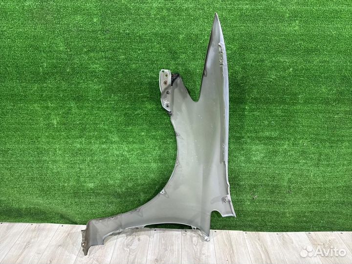 Крыло переднее правое Honda Civic 4D