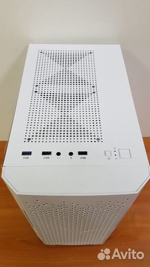 Корпус Minitower Powercase Mistral Micro Z3W Mesh