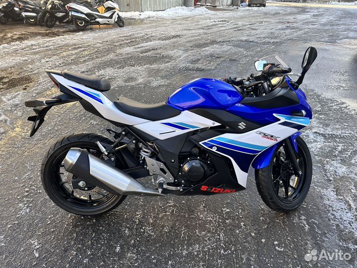 Suzuki GSX 250 R