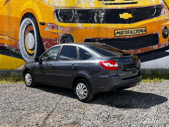 LADA Granta 1.6 МТ, 2019, 32 000 км