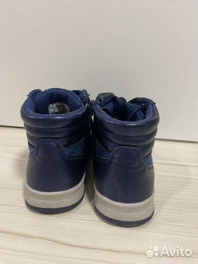 Ботинки демисезонные