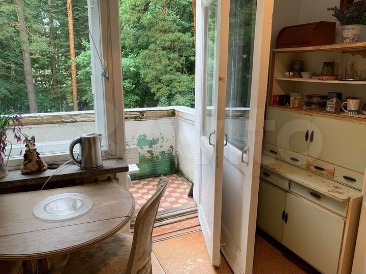 2-к. квартира, 54 м², 3/3 эт.