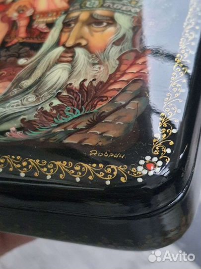 Шкатулки лаковая миниатюра холуй