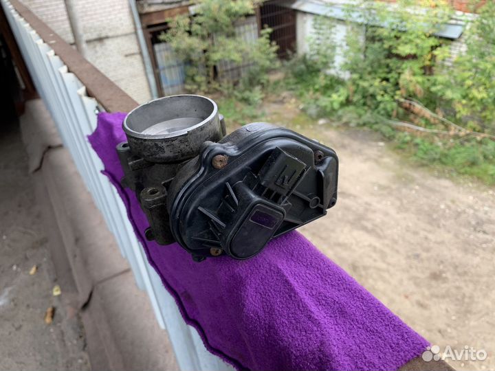 Дроссельная заслонка Ford Focus 2 1.8