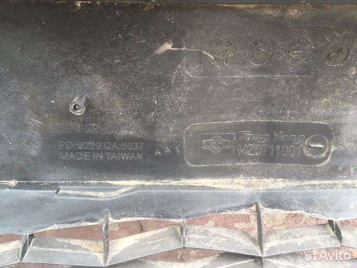 Решетка в бампер Mazda 3 09-11г