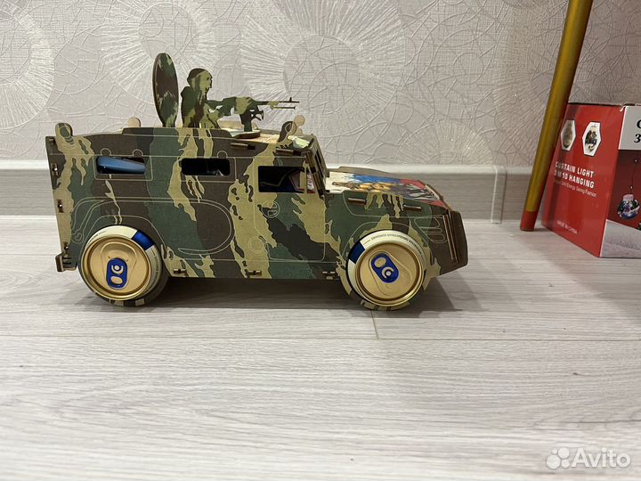 Деревянная машинка